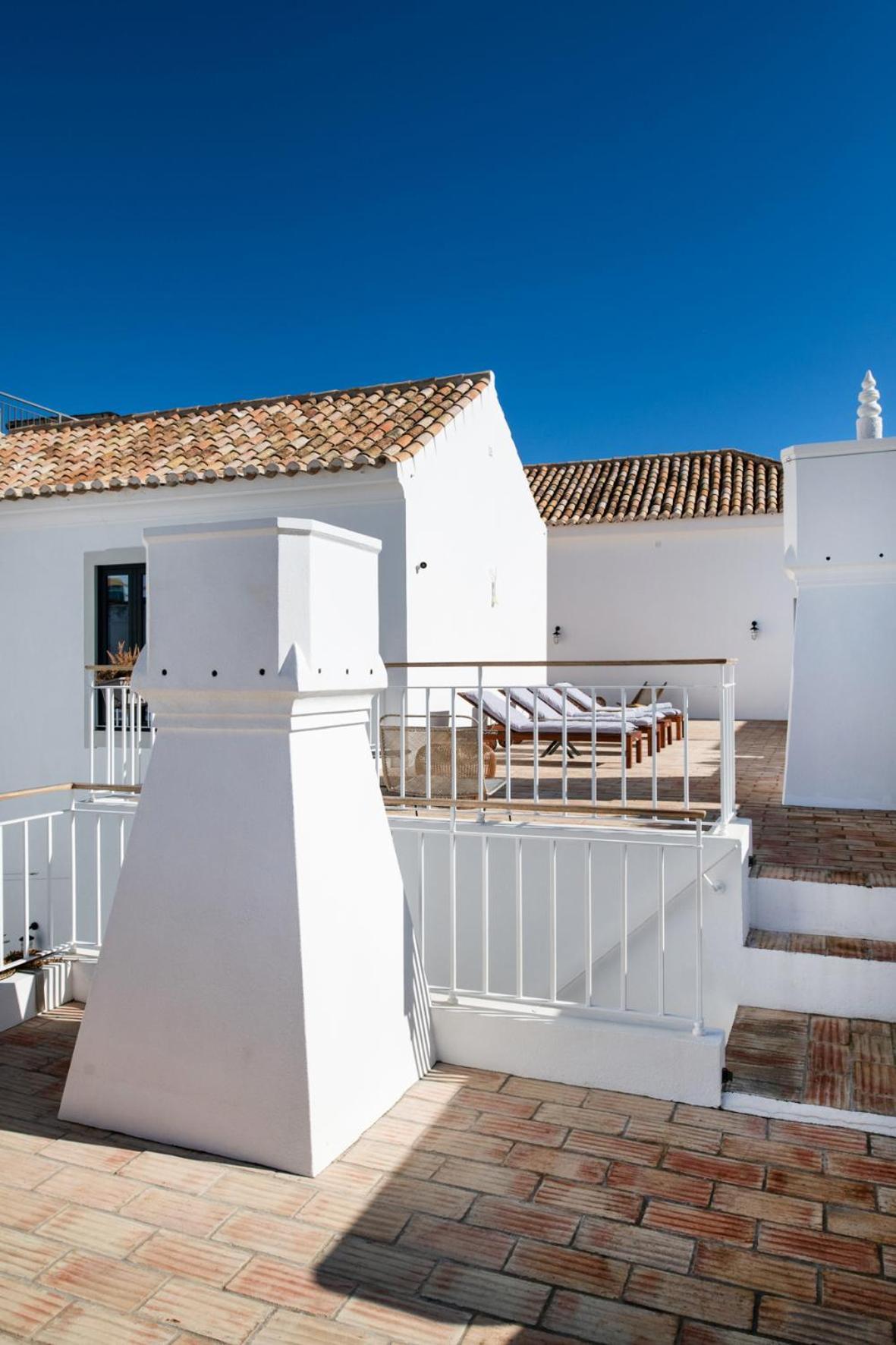 Casa Rosa Villa With Pool In Olhao Centre Eksteriør bilde